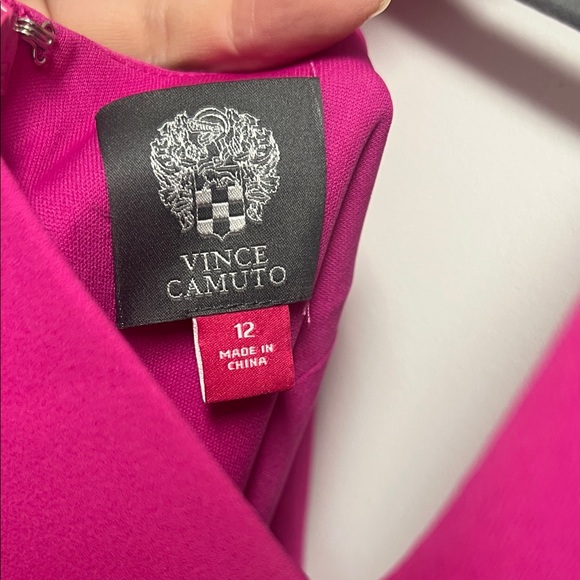 Vince Camuto Magenta Hot Pink Cape-Sleeve V-Neck Mini Dress Large 12 NWT - Picture 7 of 9